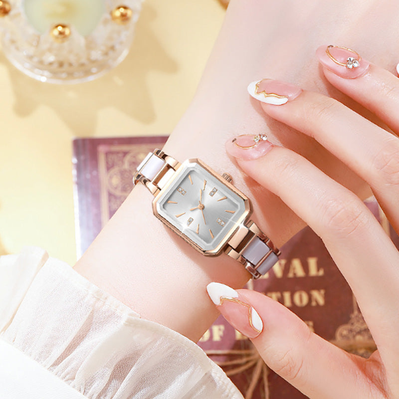 Montre à quartz rectangulaire tendance pour femme