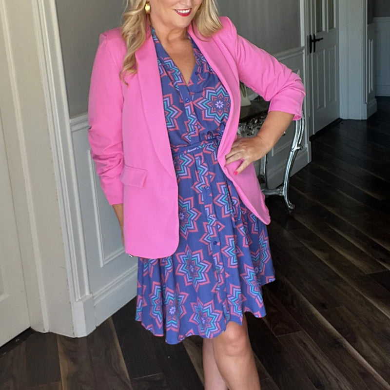 Elégante robe imprimée pour femme avec décolleté en V