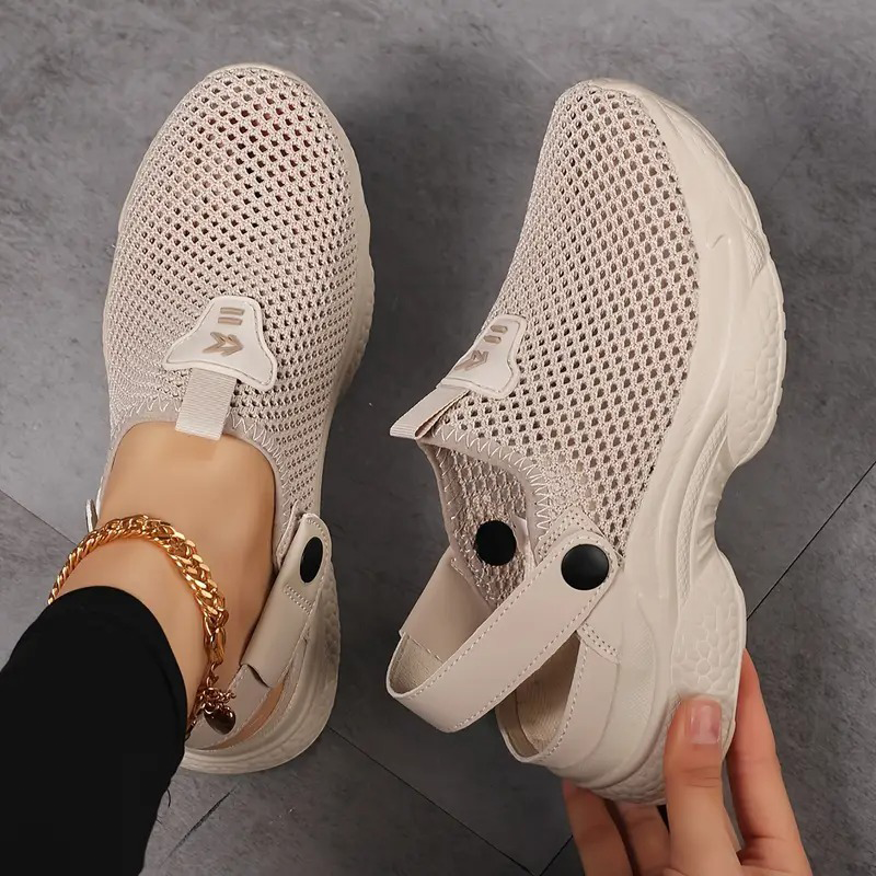 Baskets orthopédiques respirantes et antidérapantes pour femmes, conçues pour la randonnée et les activités de loisirs.