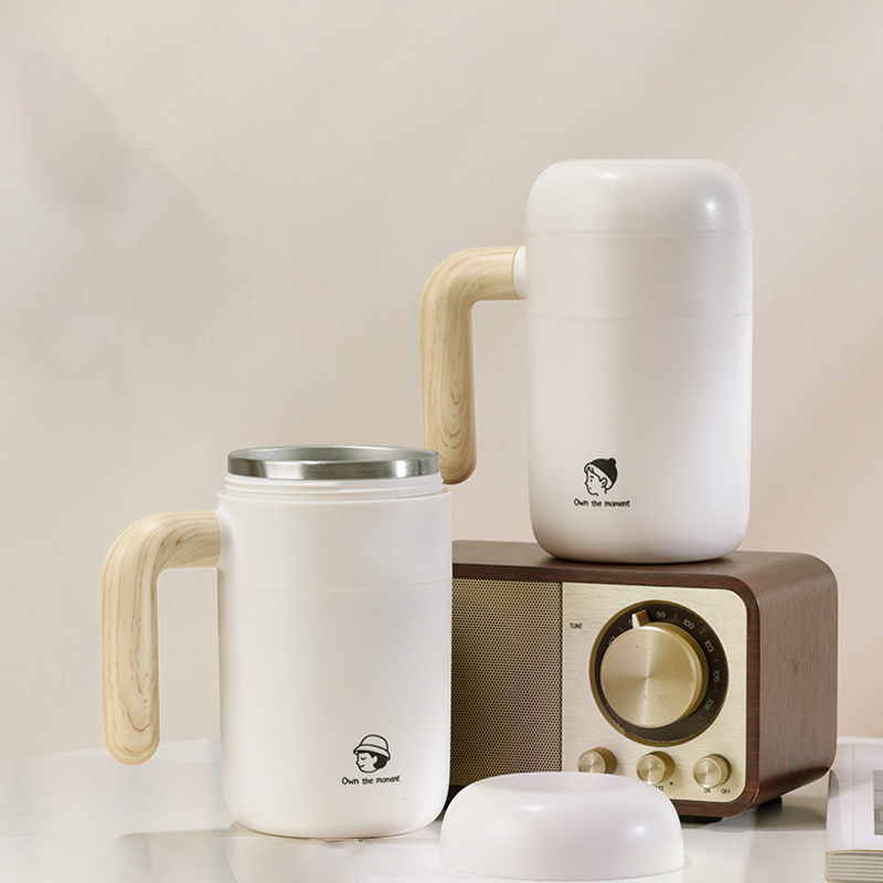 ⏰ VENTE FLASH 48 % DE RÉDUCTION 🔥 Mug rechargeable avec couvercle et fonction d'auto-agitation