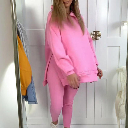 Ensemble élégant composé d'un sweat à capuche et d'un pantalon pour femmes