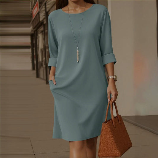 Robe minimaliste à manches trois-quarts avec poches