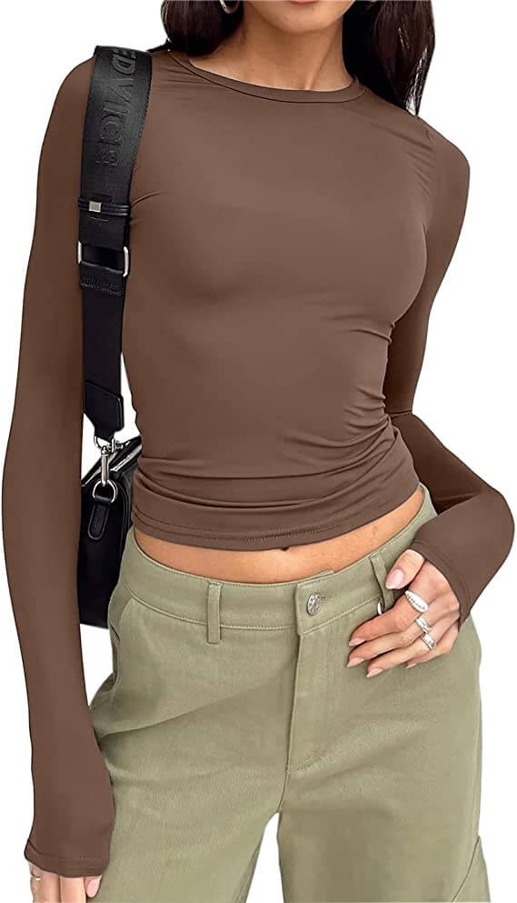 🔥T-shirt basique slim à nombril ouvert pour femme🔥ACHETEZ-EN 3 ET BÉNÉFICIEZ DE LA LIVRAISON GRATUITE