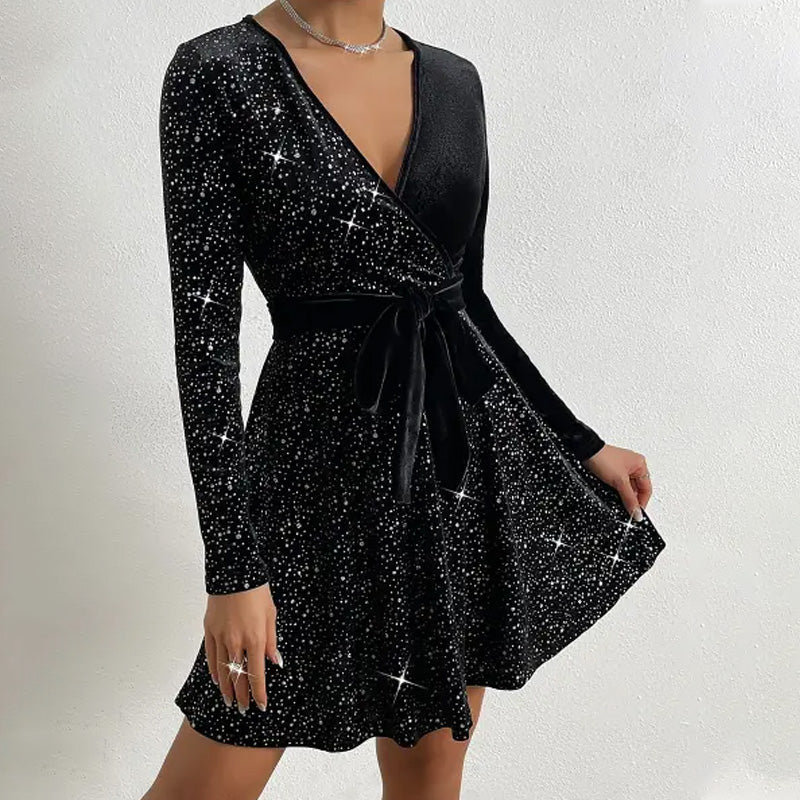 Robe courte trapèze à sequins pour femme