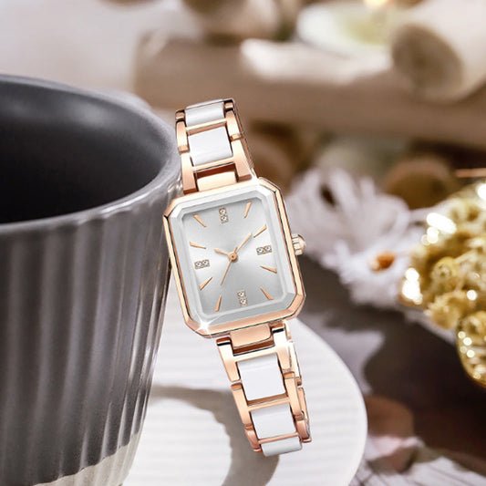 Montre à quartz rectangulaire tendance pour femme