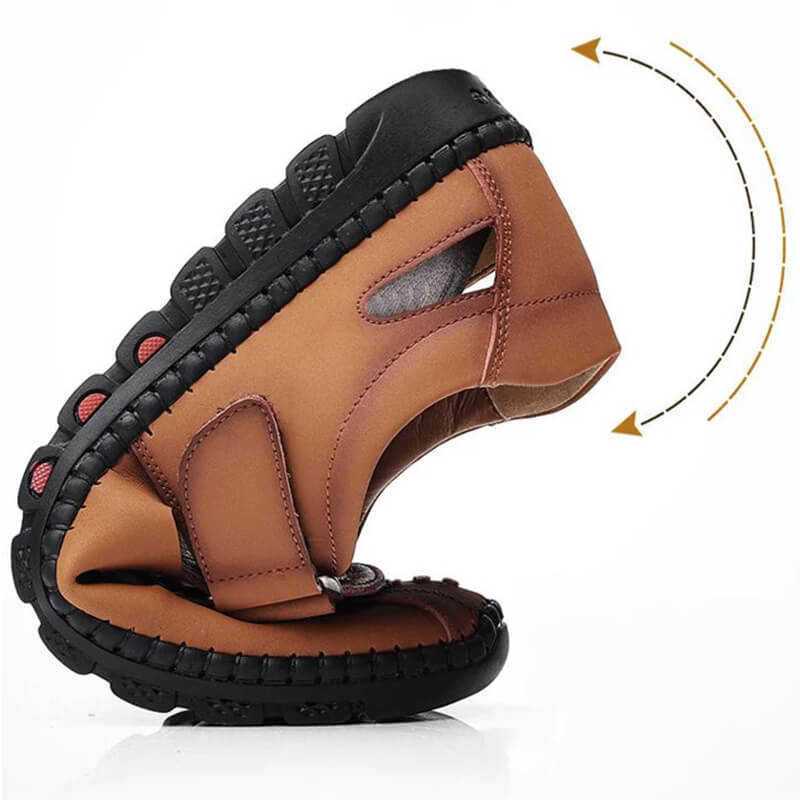 Sandales en cuir à découpes élégantes