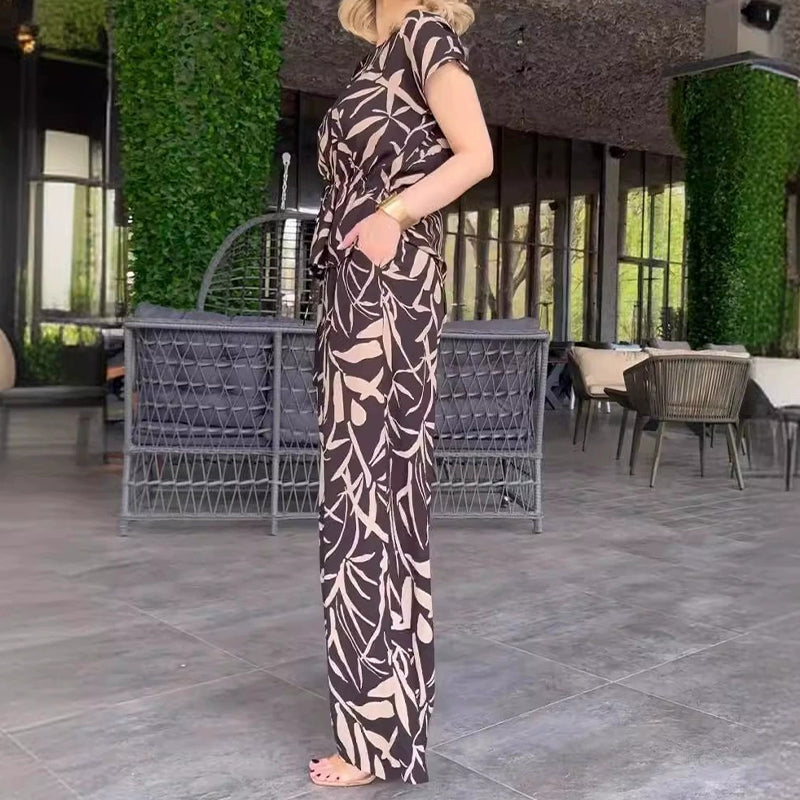 Ensemble deux pièces : top imprimé et pantalon à jambes larges