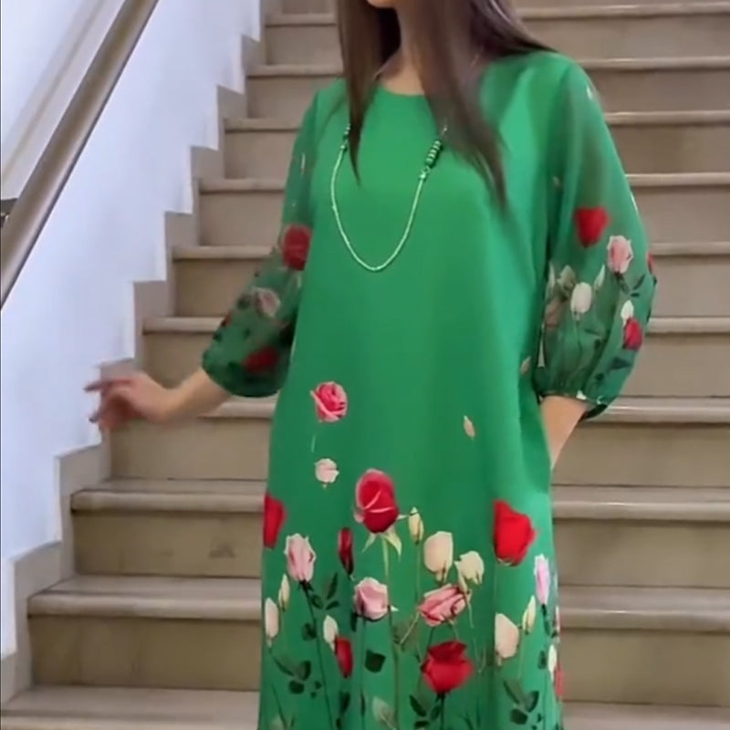Elégante robe pour femme avec motif floral et col rond