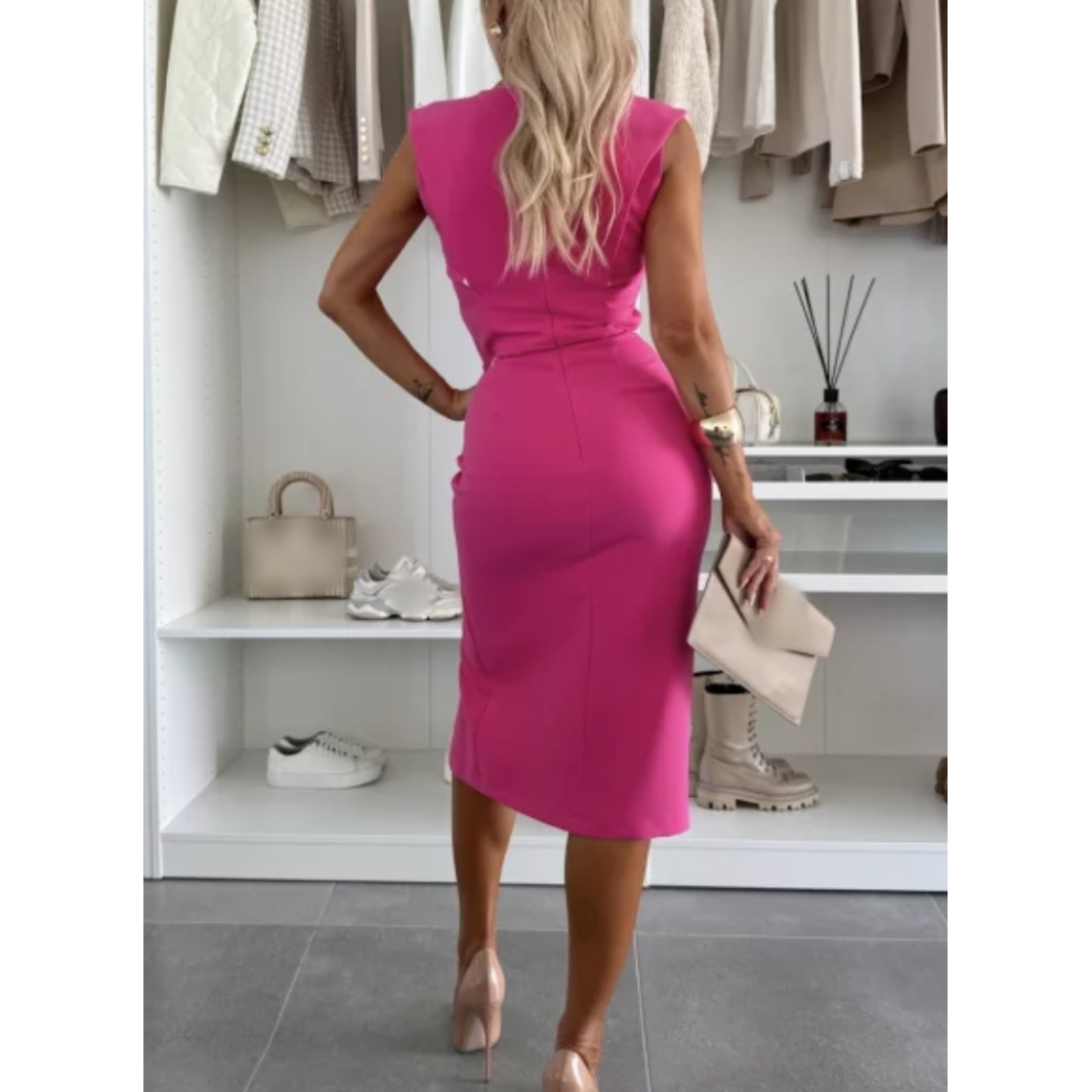 Élégante robe fendue sans manches
