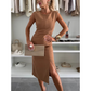 Élégante robe fendue sans manches