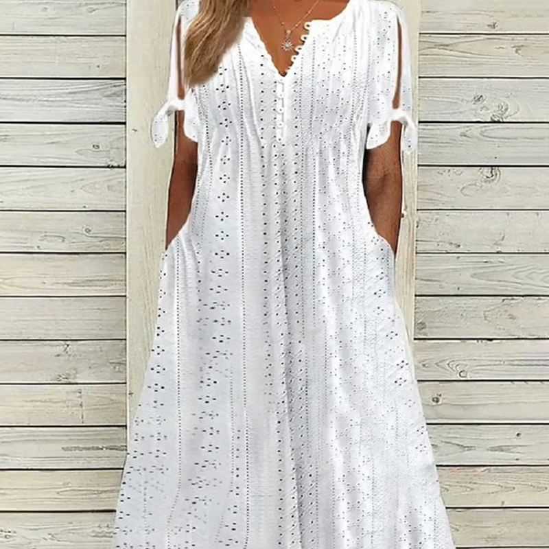 👗 50% DE RÉDUCTION ✨ Robe élégante femme avec décolleté en V et découpes – Taille fluide, respirante & parfaite pour les soirées d’été ou les occasions spéciales 💃