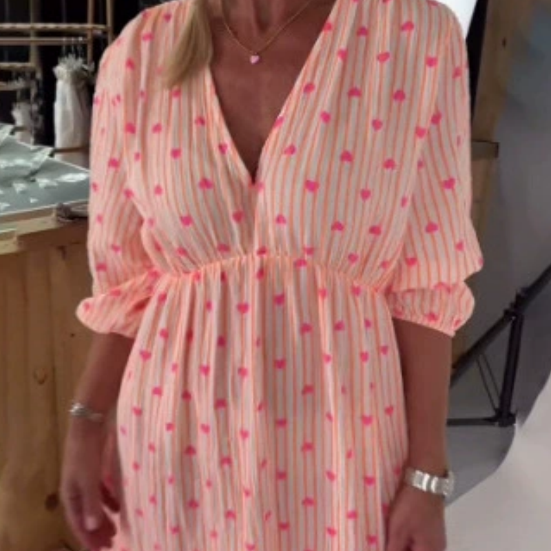 Robe à manches courtes à col en V, rayée et imprimée d'un cœur