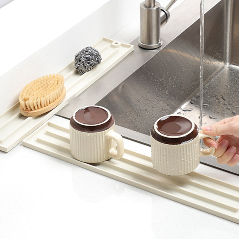 Tapis de rangement étroit en silicone pour la cuisine