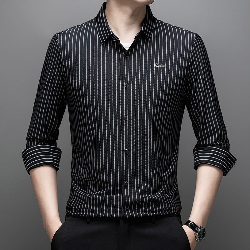 Mode masculine - Chemise classique à col rayé et à manches longues