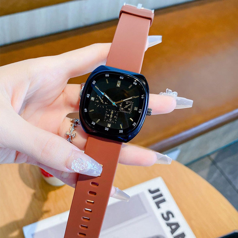 📢📢60 % de réduction ! ✨ Sélection Hiver : Montre Quartz 42 mm au Design Épuré & Respirant