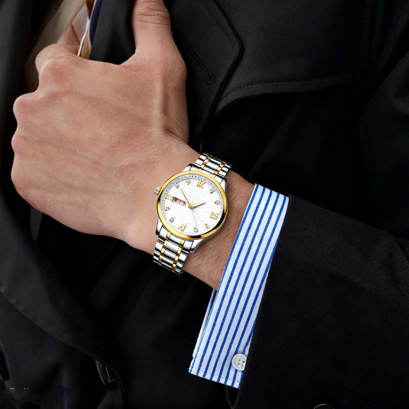 📢 60 % de réduction !!! Montre homme lumineuse & étanche – élégance bicolore, affichage jour/date 🎁⌚