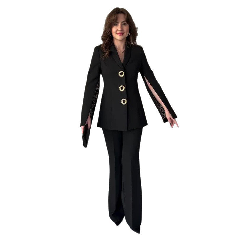 Ensemble 2 pièces élégant pour femme avec blazer à manches fendues et pantalon
