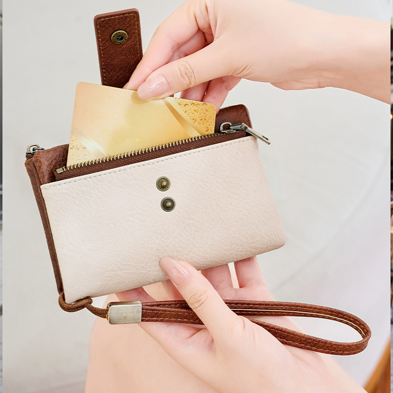🔥Offre à durée limitée - Portefeuille à trois volets pour femme, style rétro, avec protection RFID