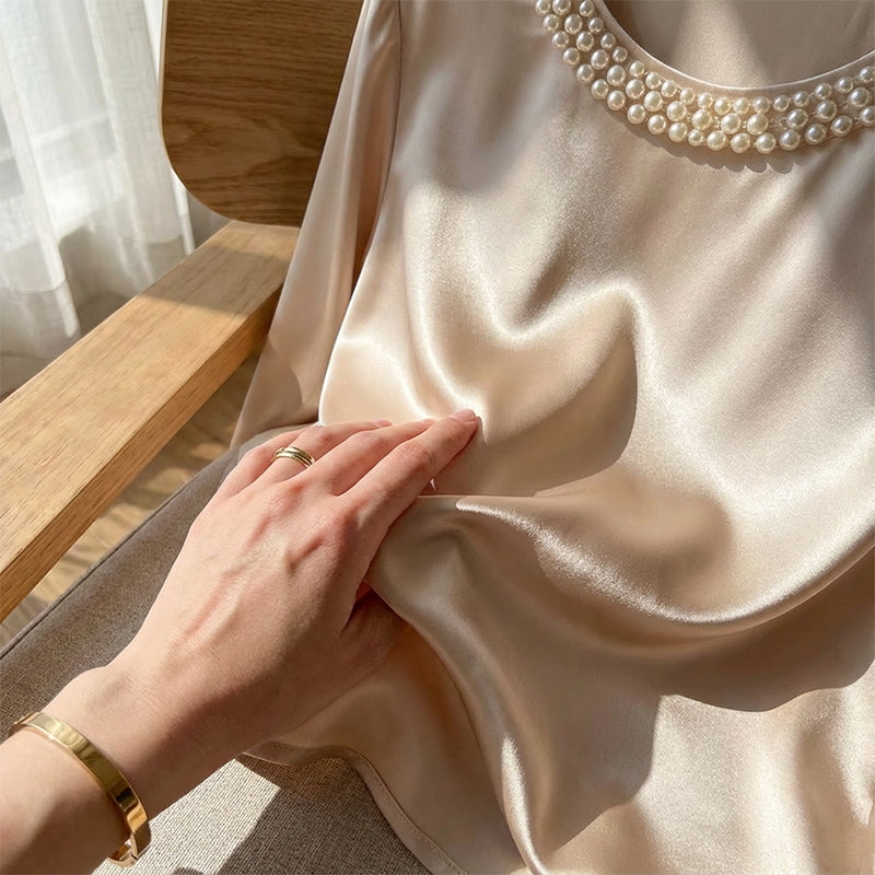 🔥Nouveautés🔥Haut élégant en satin à col rond et perles synthétiques pour femme