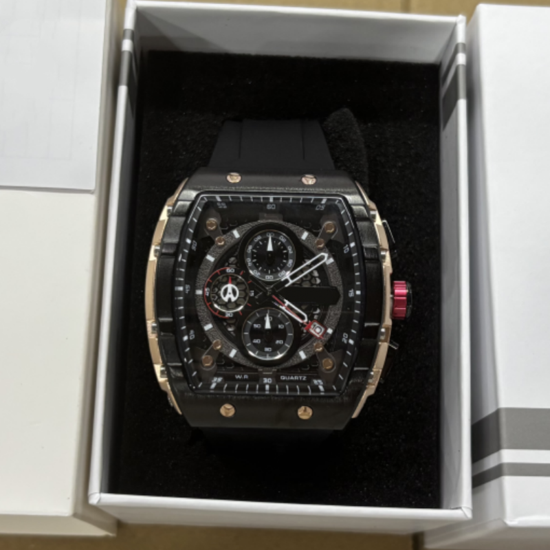 ⌚ 50 % DE RÉDUCTION ! 🏁 Chronographe pour homme avec bracelet en silicone – fonction chronomètre, étanche et design sportif et élégant – idéal pour le quotidien actif ou les occasions spéciales 💪