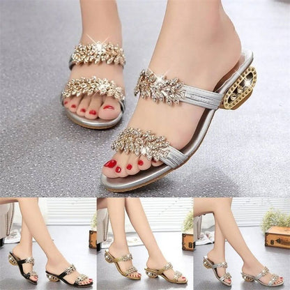 📢📢 Dernier jour – 50 % de réduction !! ⏰ Sandales femmes tendance – Talon plat, strass et ornements métalliques 👡 Pour l'été et le quotidien