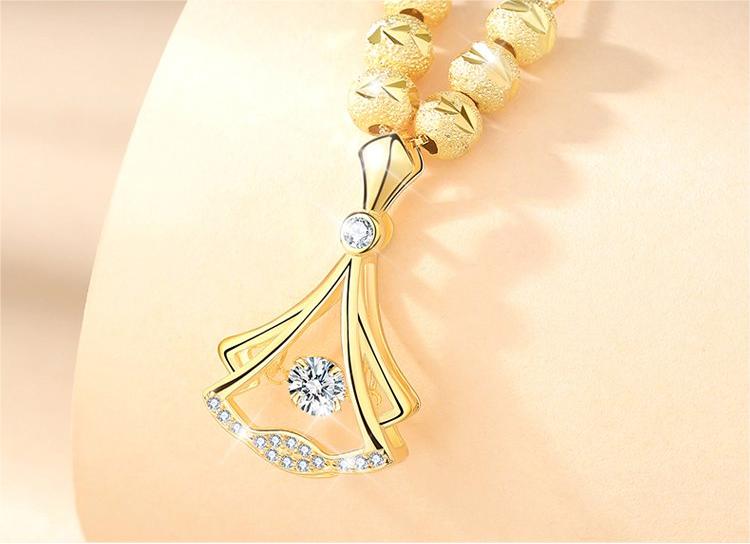 Collier luxueux et brillant